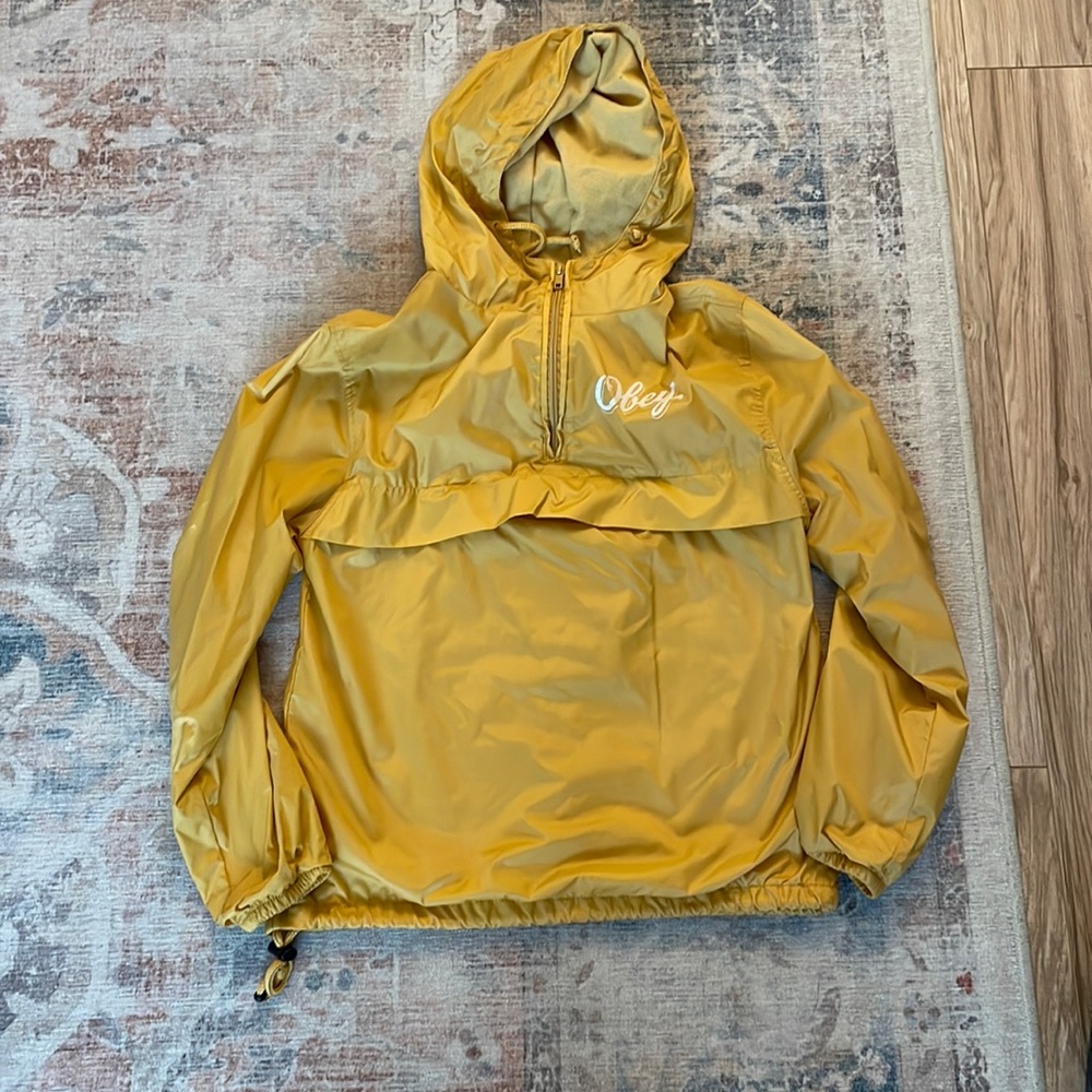 Deeper golden obey pull over. Could fit small woman or teen.